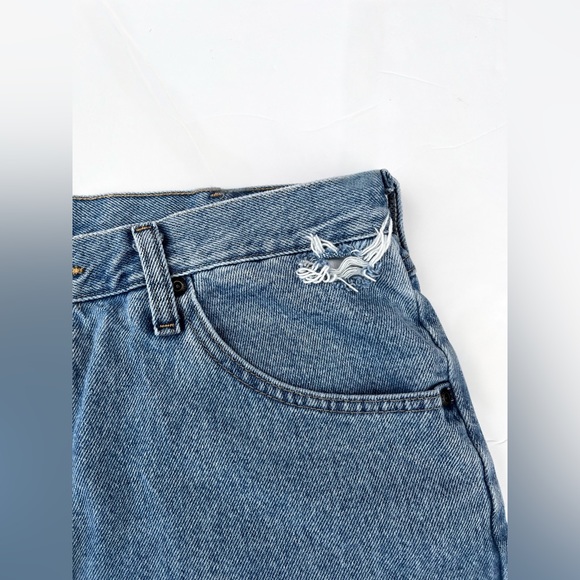 Wrangler Mid Light Wash High Waist Frayed Denim 90s Style Cut Off Shorts - Picture 9 of 11